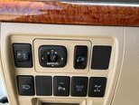 Toyota Land Cruiser-9