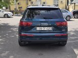 Audi Q7-4