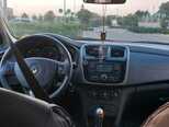 Renault Logan-4