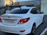 Hyundai Accent-5