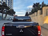 Mitsubishi L200-2
