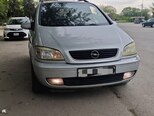 Opel Zafira-2