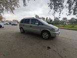 Opel Zafira-5