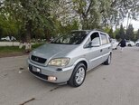 Opel Zafira-4