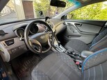 Hyundai Elantra-13