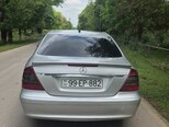 Mercedes E 220-2
