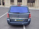 Opel Zafira-4