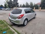 Nissan Tiida-6