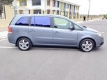 Opel Zafira-10