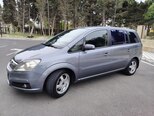 Opel Zafira-8