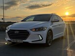 Hyundai Elantra-1
