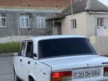 LADA (VAZ) 2107-2