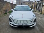 Hongqi E-QM5-1