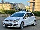 Kia Rio-5