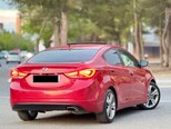 Hyundai Elantra-4