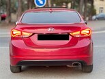 Hyundai Elantra-8