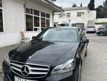 Mercedes E 220-1
