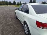 Hyundai Sonata-4