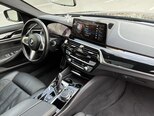 BMW 530e-8
