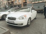 Hyundai Accent-3