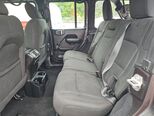 Jeep Wrangler-12