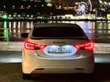 Hyundai Elantra-9