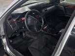 Mercedes E 240-2