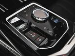 BMW i7 M70-21