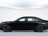 BMW i7-13