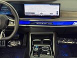 BMW i7-18