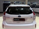 Toyota Prius V-8