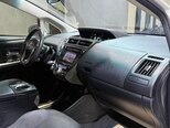 Toyota Prius V-11