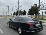 Volkswagen Passat-6