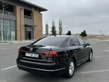Volkswagen Passat-4