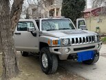 Hummer H3-8