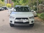 Mitsubishi Outlander-1