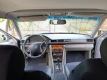 Mercedes 230 E-11