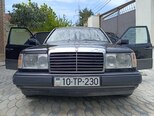 Mercedes 230 E-1