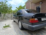 Mercedes 230 E-3