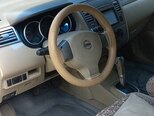 Nissan Tiida-5