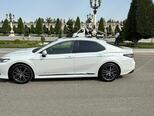 Toyota Camry-6
