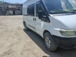 Ford Transit-5
