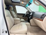 Toyota Land Cruiser-10