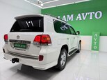 Toyota Land Cruiser-6