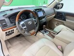 Toyota Land Cruiser-8
