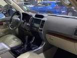Toyota Land Cruiser Prado-8