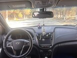 Hyundai Accent-4
