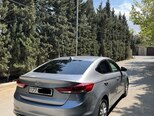 Hyundai Elantra-6