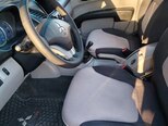 Mitsubishi L200-10