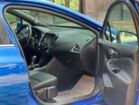 Chevrolet Cruze-12